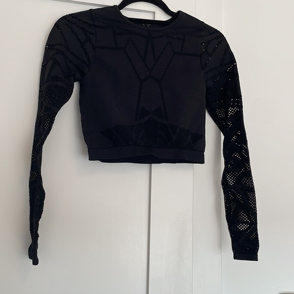 Demi Lovato Fabletics Collab Crop Top - Picture 4 of 10